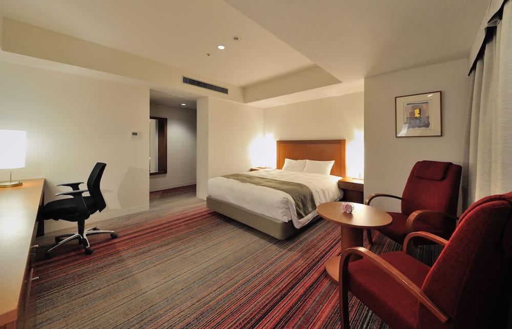 Jr Kyushu Station Kokura Hotel 4*